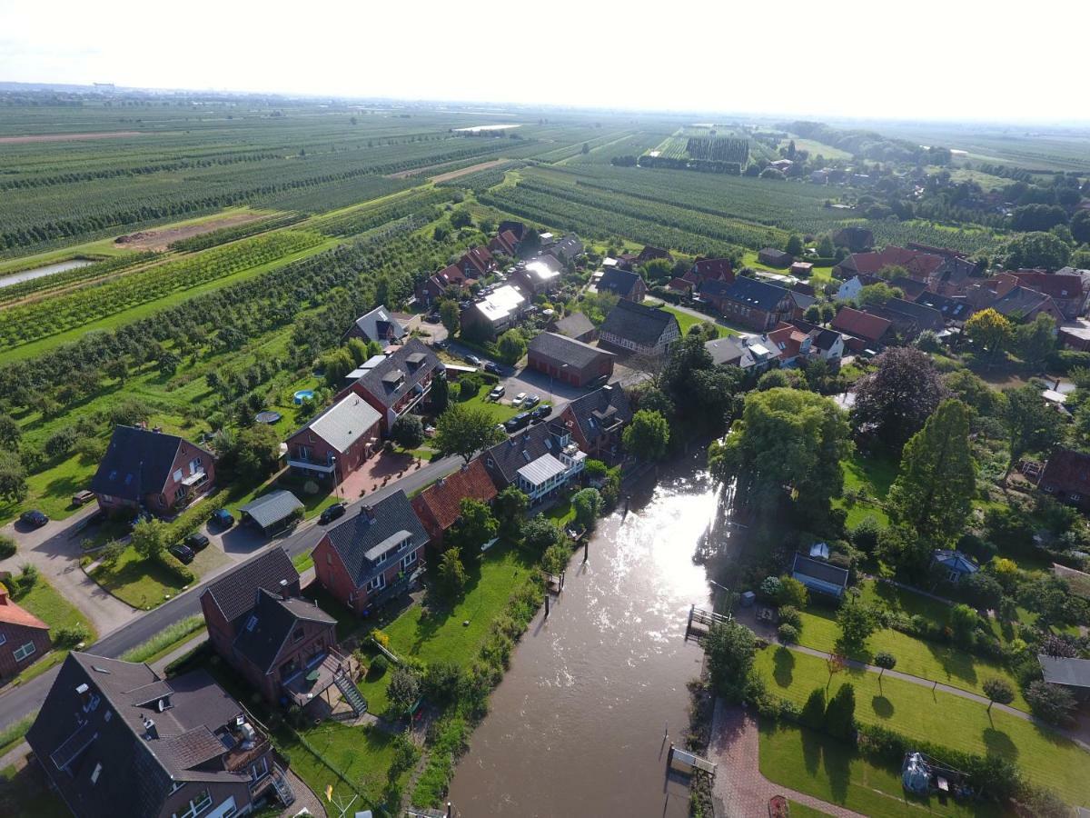 Deichkroenchen Ferienwohnung Altes Land Hamburg Jork Exterior foto